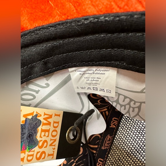 Von Dutch Trucker Hat Orange Velvet  Embroidered Logo Unisex Hat NWT - Picture 6 of 6